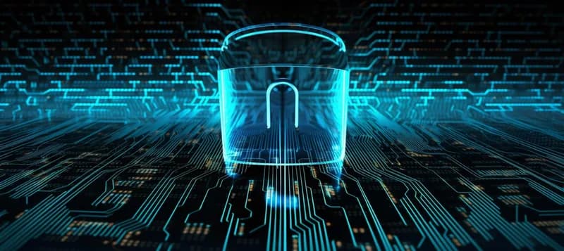 Bateriové úložiště chráněné digitálním zámkem a síťovými prvky.