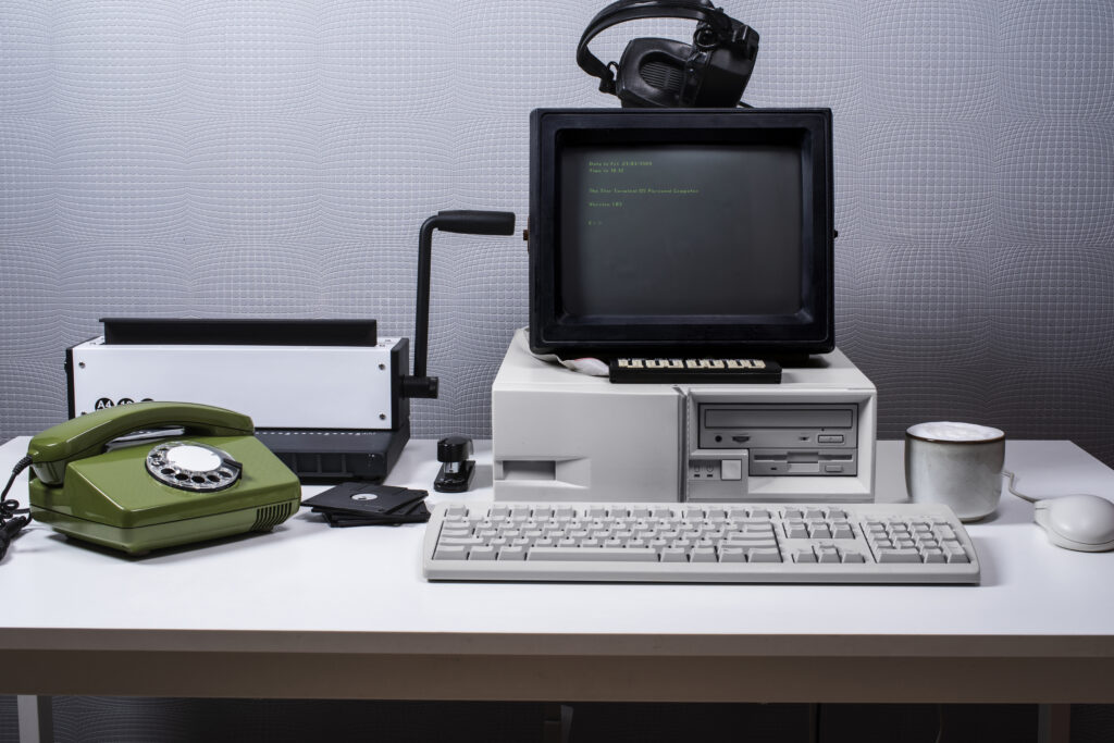 view-retro-computer-technology